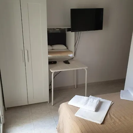 Lägenhetshotell Sunset_apartments Only 15 Meters From The Sea 3*